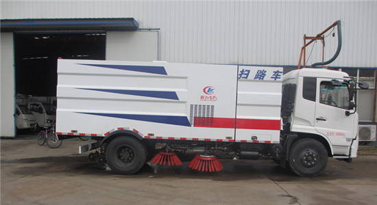 東風(fēng)天錦掃路車(chē)︱12噸掃路車(chē)圖片