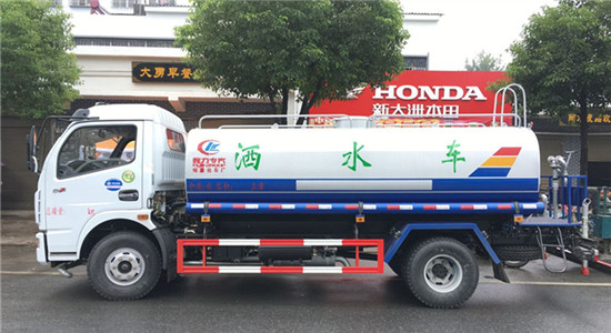 東風(fēng)多利卡灑水車︱8方灑水車圖片