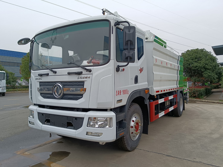 東風(fēng)D9免稅的鐵路抑塵車--12噸降塵灑水車_陜西多功能固化劑噴灑車_煤礦貨場壓制降塵