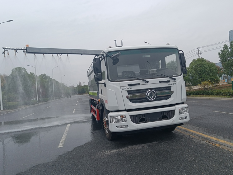 東風D9免稅的鐵路抑塵車--12噸降塵灑水車_太原鐵路裝卸煤炭防塵車_煤炭固化劑噴淋車