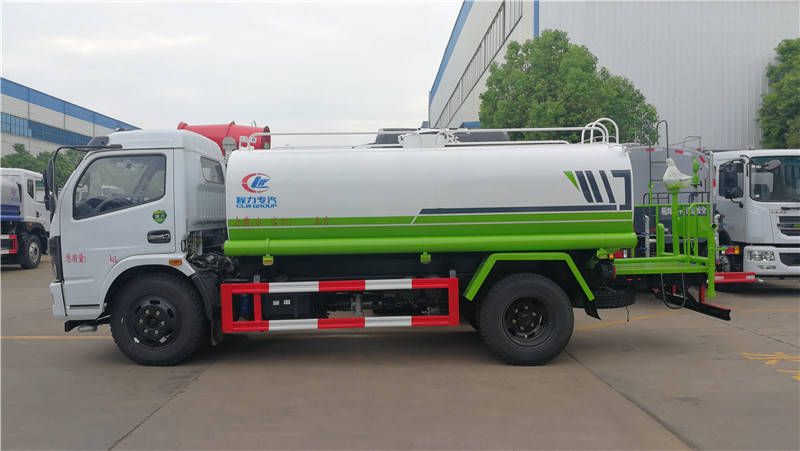 東風(fēng)多利卡國(guó)六8昂灑水車(chē) (3).jpg