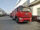 J6雙排8噸泡沫消防車(chē)上戶(hù)無(wú)憂(yōu)-現(xiàn)車(chē)